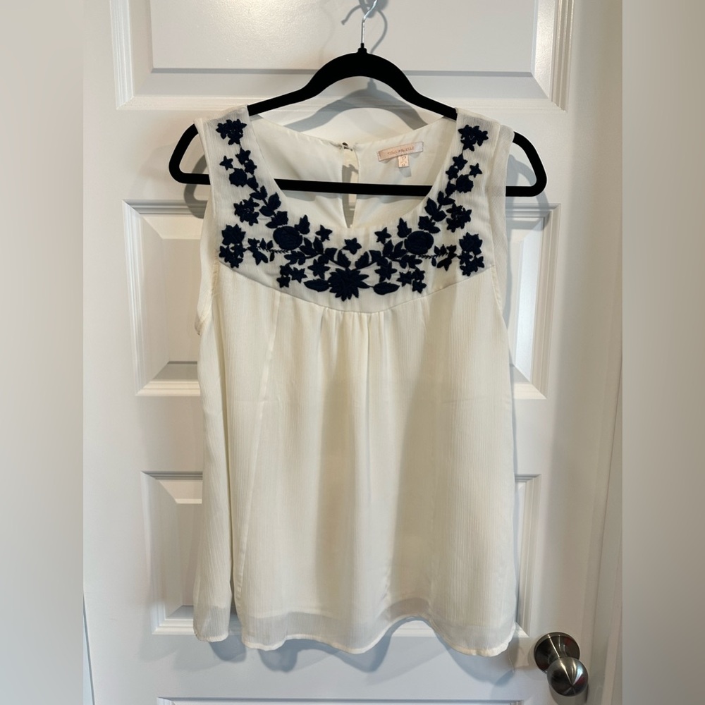 Skies Are Blue Embroidered Sleeveless Top - EUC